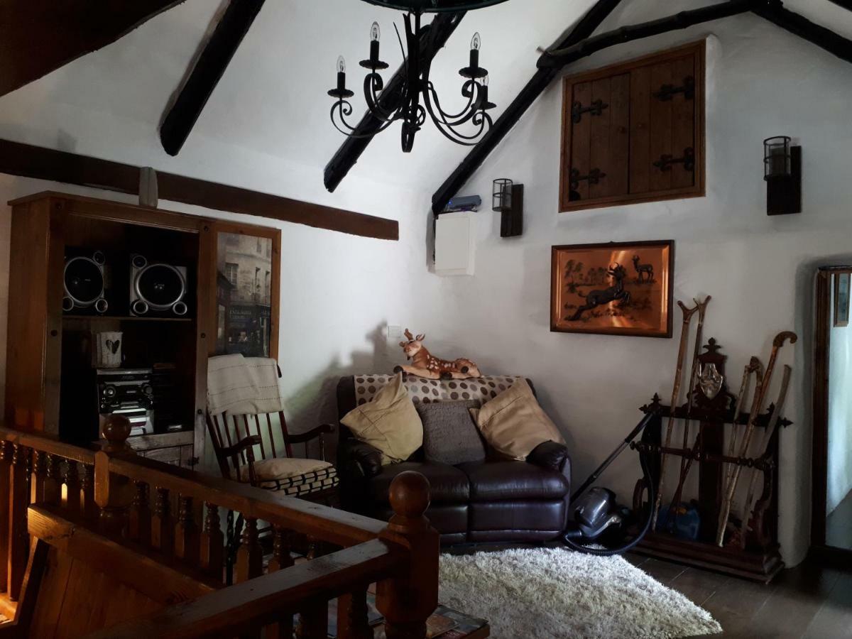 Clarisses Cottage Laragh Pokój zdjęcie